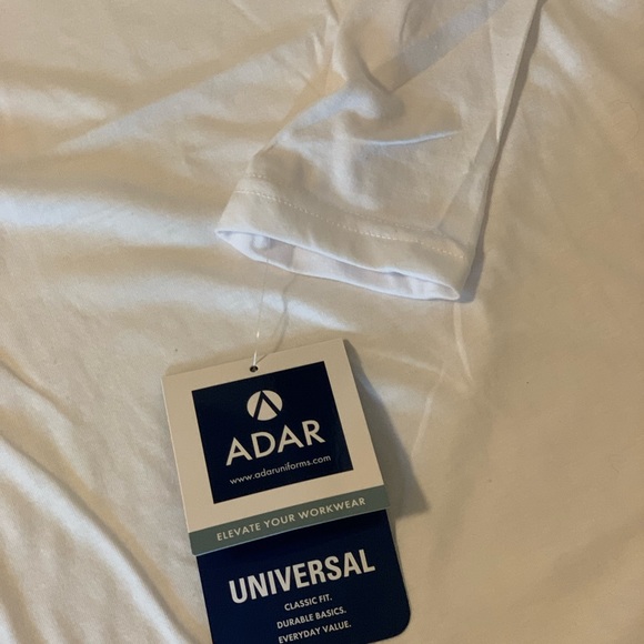 Basic white long sleeve. - Picture 3 of 3